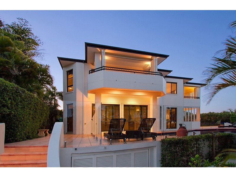 136/40 Cotlew Street East, Southport QLD 4215