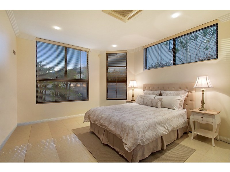 136/40 Cotlew Street East, Southport QLD 4215