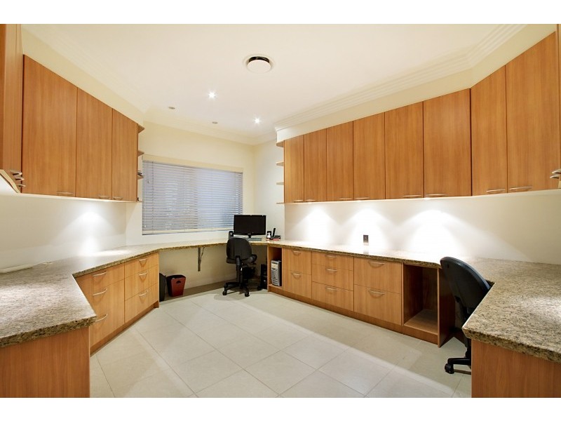 136/40 Cotlew Street East, Southport QLD 4215