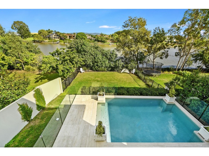 4008 Quayside Drive, Benowa QLD 4217