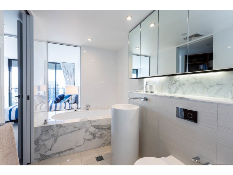 2405/1 ‘Oracle Beach Tower’ Oracle Blvd, Broadbeach QLD 4218