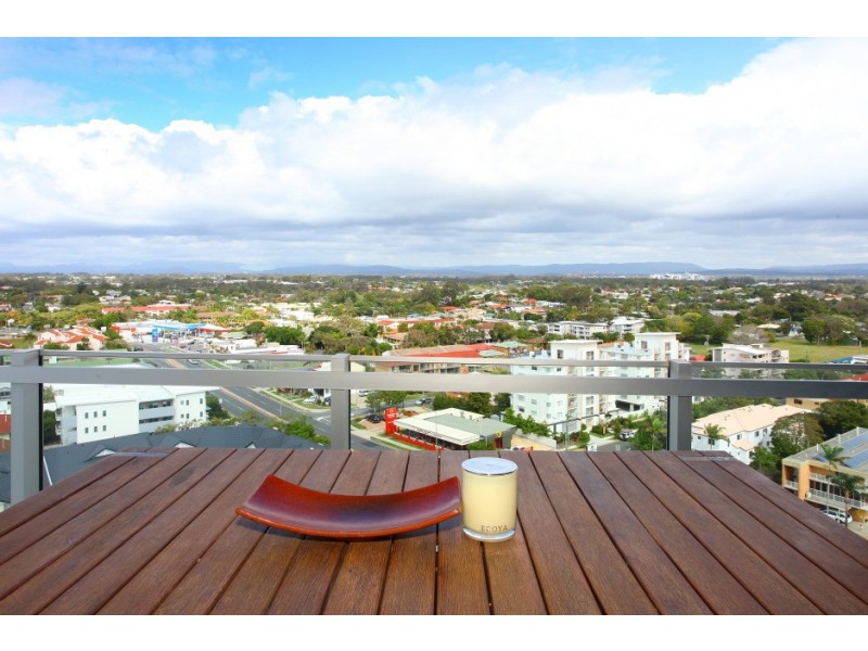 1305/230 ‘Lumiere’ Marine Parade, Labrador QLD 4215