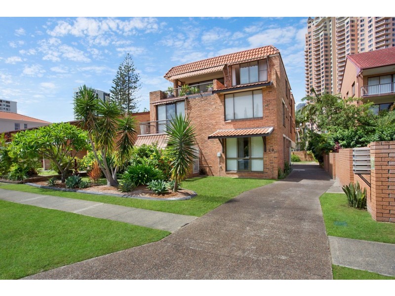 4/20 Britannia Avenue, Broadbeach QLD 4218