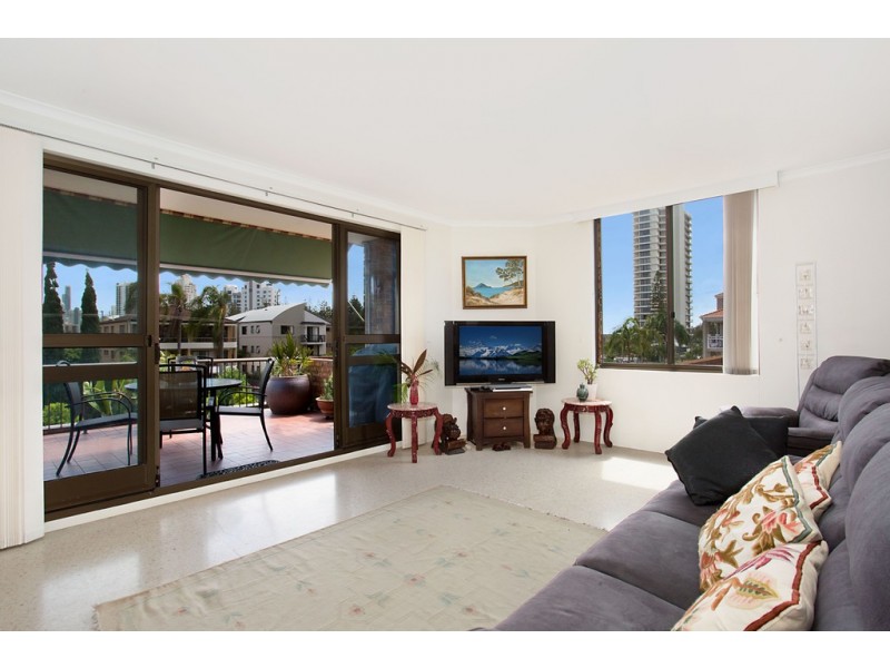 4/20 Britannia Avenue, Broadbeach QLD 4218