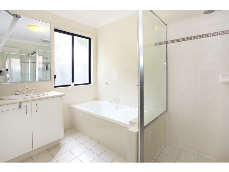 18 Solitaire Place, Robina QLD 4226