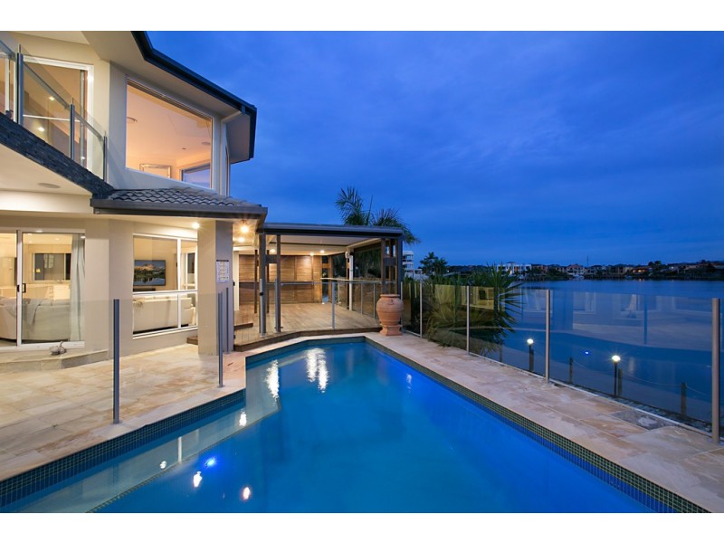25 San Simeon Drive, Clear Island Waters QLD 4226