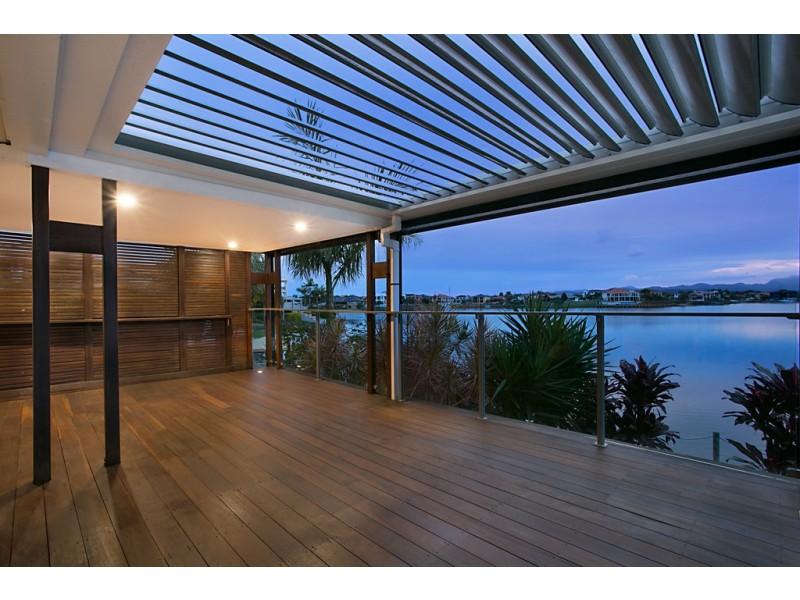 25 San Simeon Drive, Clear Island Waters QLD 4226