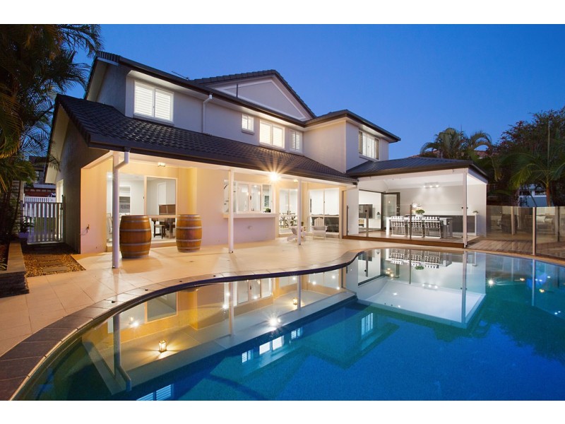 15 Riverbank Court, Ashmore QLD 4214