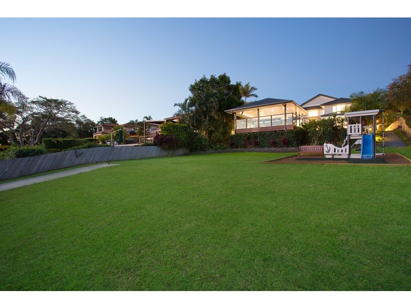 15 Riverbank Court, Ashmore QLD 4214