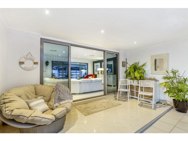 27 Allawah Street, Sorrento QLD 4217