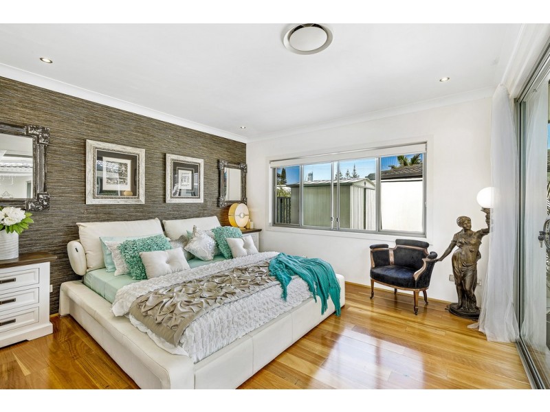 27 Allawah Street, Sorrento QLD 4217