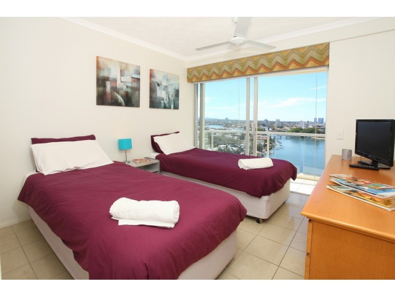 52/2894 ‘The Pinnacle’ Gold Coast Highway, Surfers Paradise QLD 4217
