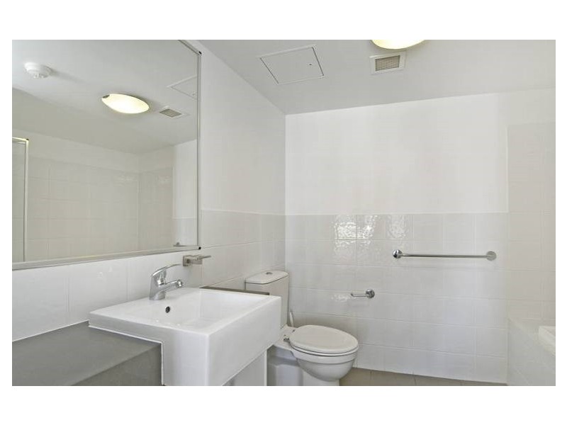 Broadbeach QLD 4218