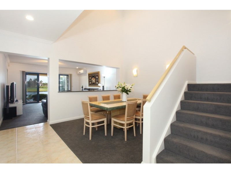 36/117 ‘Lake Hills’ Palm Meadows Drive, Carrara QLD 4211