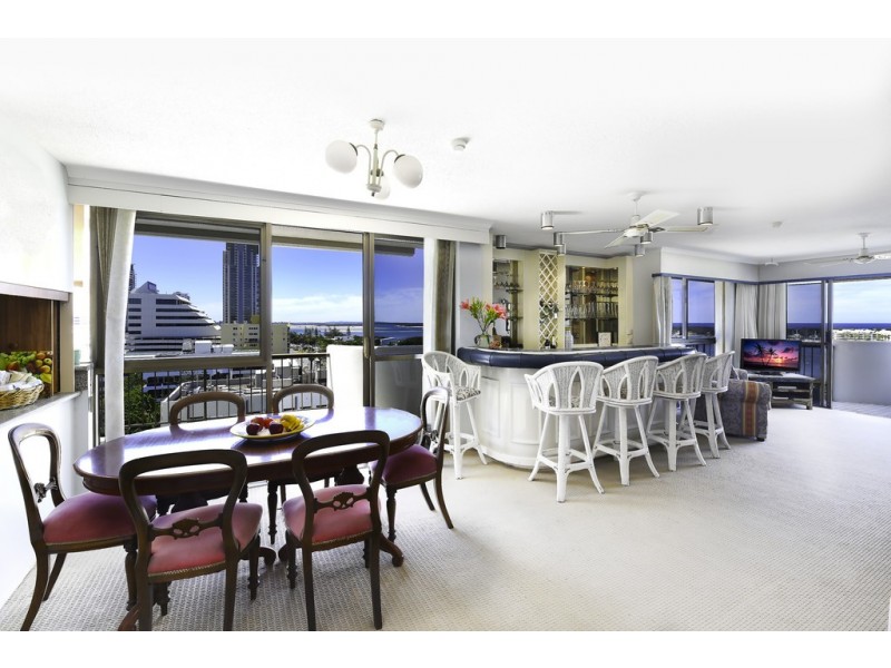 11A/10 ‘Huntington’ Marine Pde, Southport QLD 4215