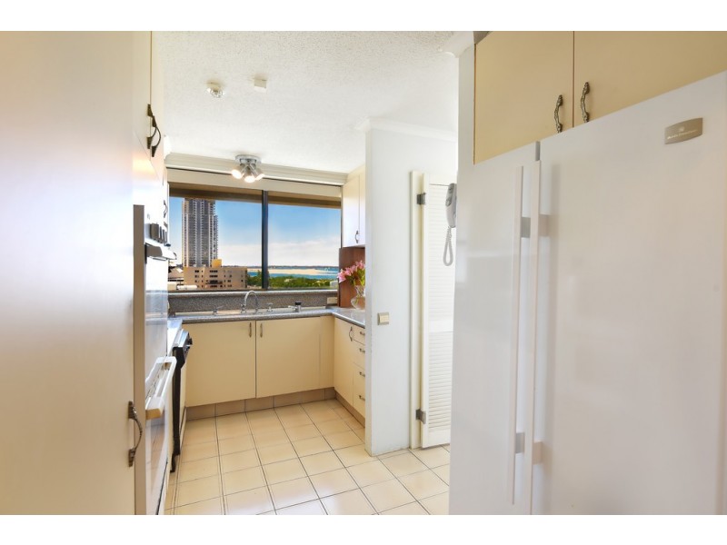 11A/10 ‘Huntington’ Marine Pde, Southport QLD 4215
