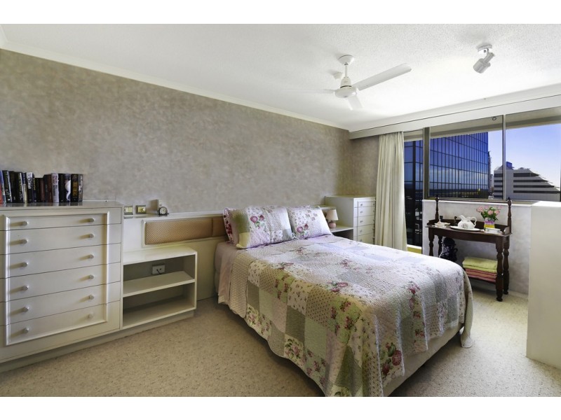 11A/10 ‘Huntington’ Marine Pde, Southport QLD 4215