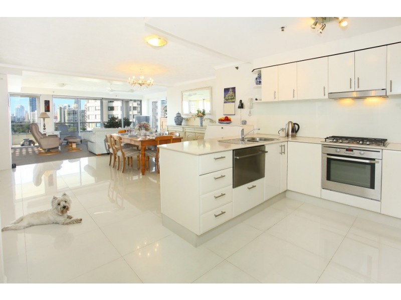 43/2894 ‘The Pinnacle’ Gold Coast Highway, Surfers Paradise QLD 4217