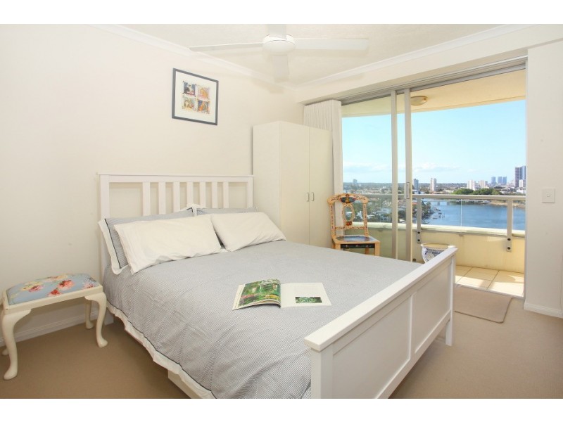 43/2894 ‘The Pinnacle’ Gold Coast Highway, Surfers Paradise QLD 4217