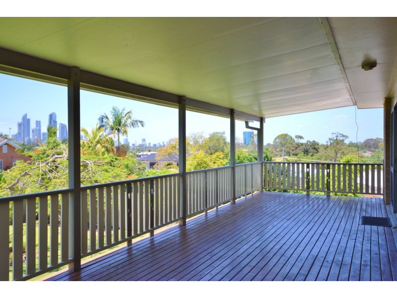 22 Maxwell Brown, Southport QLD 4215