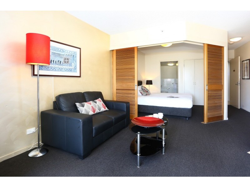 Broadbeach QLD 4218