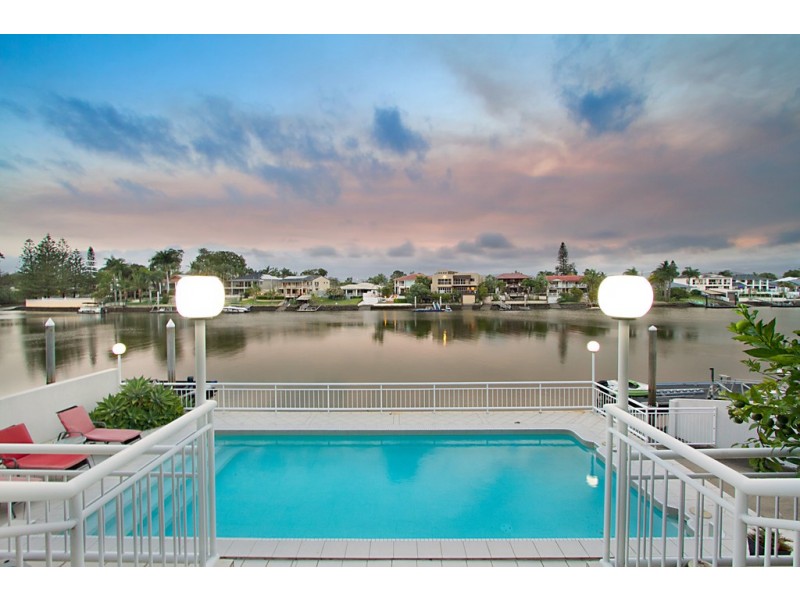 34 Cabana Boulevard, Benowa Waters QLD 4217