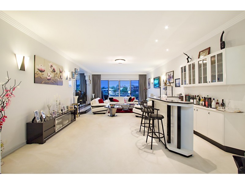 34 Cabana Boulevard, Benowa Waters QLD 4217