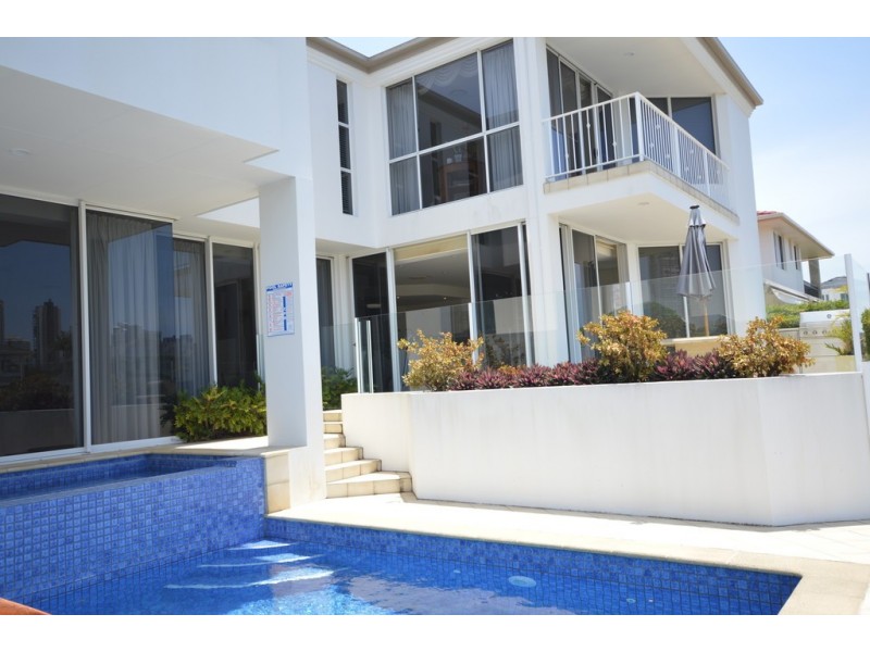 Paradise Waters QLD 4217