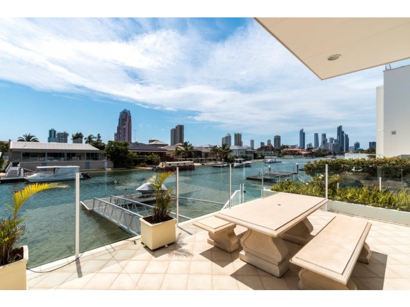 Paradise Waters QLD 4217