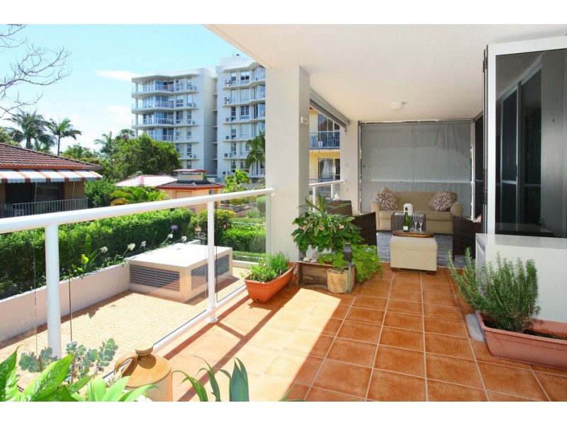 13/414 Marine Parade, Biggera Waters QLD 4216