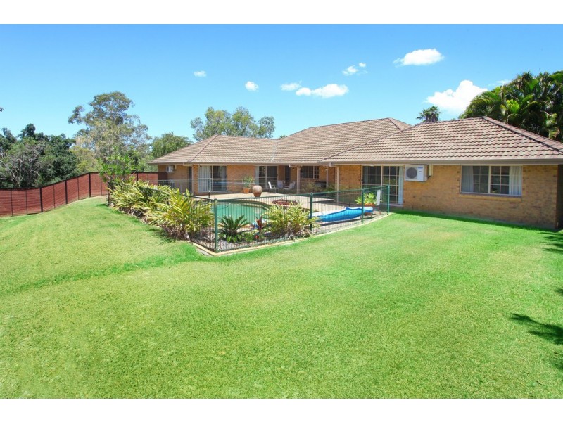 71 California Drive, Oxenford QLD 4210