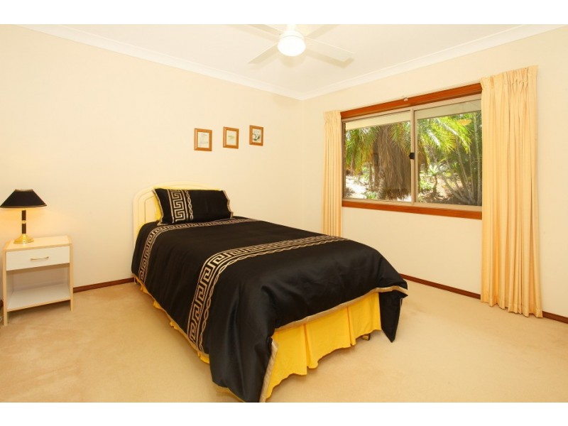 71 California Drive, Oxenford QLD 4210