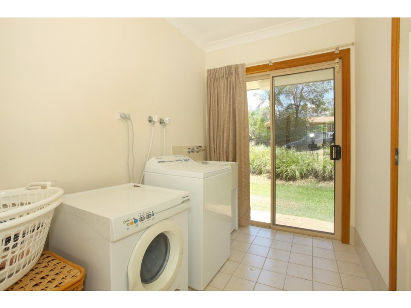 71 California Drive, Oxenford QLD 4210