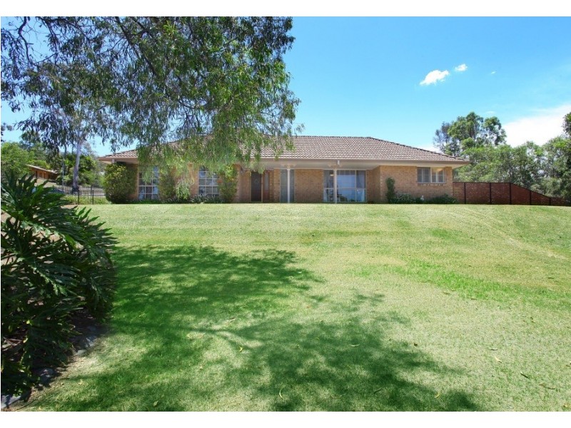 71 California Drive, Oxenford QLD 4210