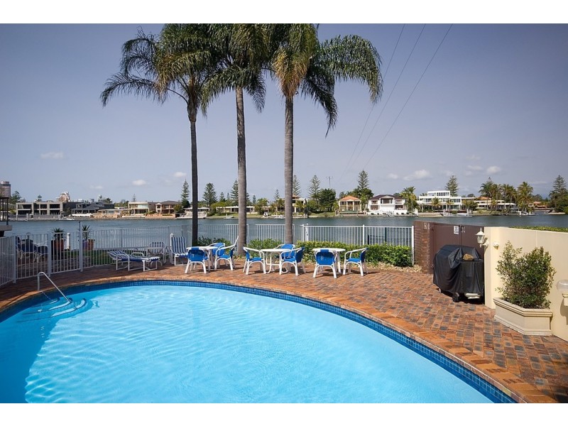 19/1 ‘Point Bennelong’ Peninsular Drive, Surfers Paradise QLD 4217