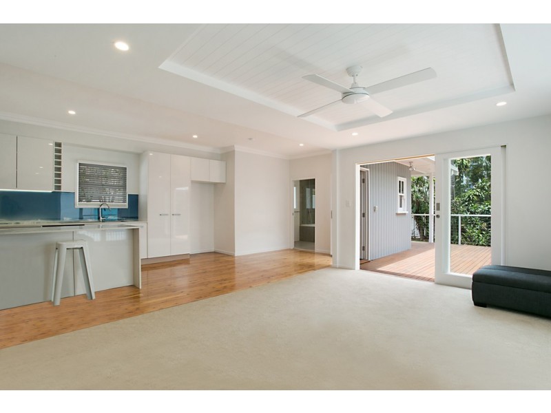 15 Thornton St, Surfers Paradise QLD 4217