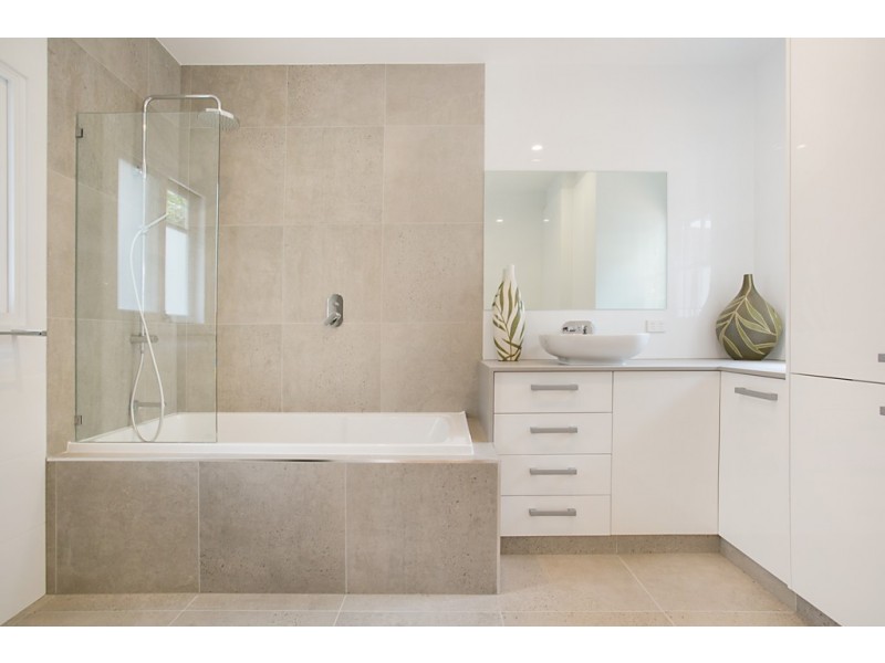 15 Thornton St, Surfers Paradise QLD 4217