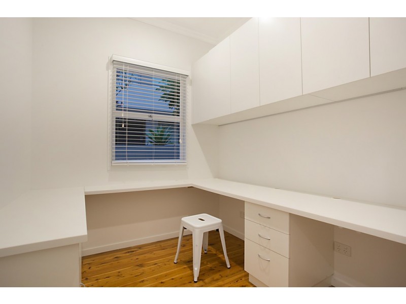 15 Thornton St, Surfers Paradise QLD 4217