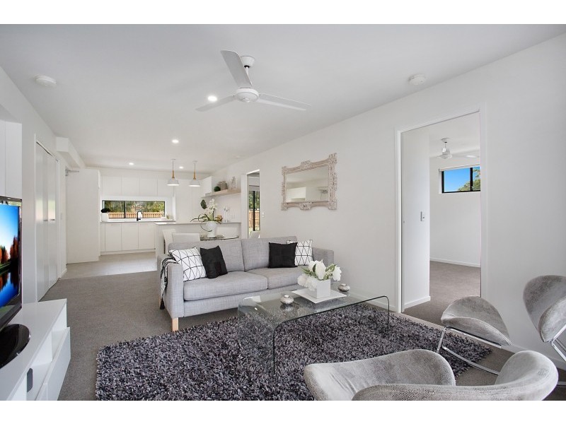 140 Ridgeway Avenue, Southport QLD 4215