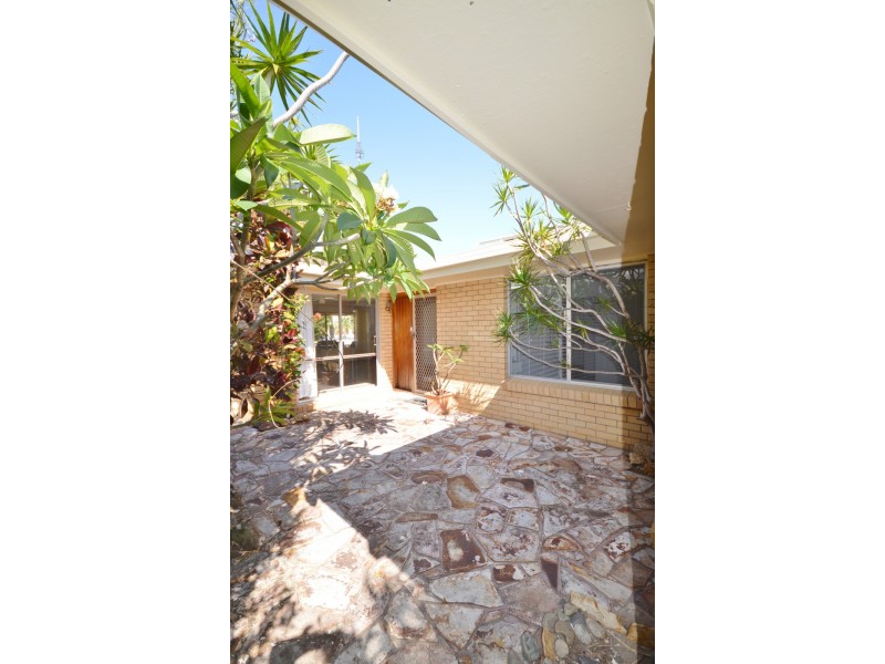 13 The Lido, Isle Of Capri QLD 4217
