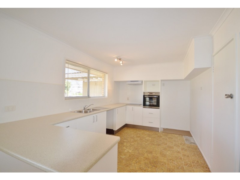 13 The Lido, Isle Of Capri QLD 4217