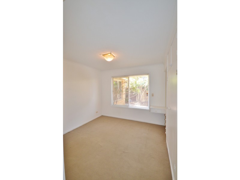 13 The Lido, Isle Of Capri QLD 4217