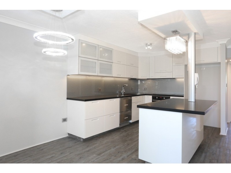 11/22 Jennifer Avenue, Runaway Bay QLD 4216