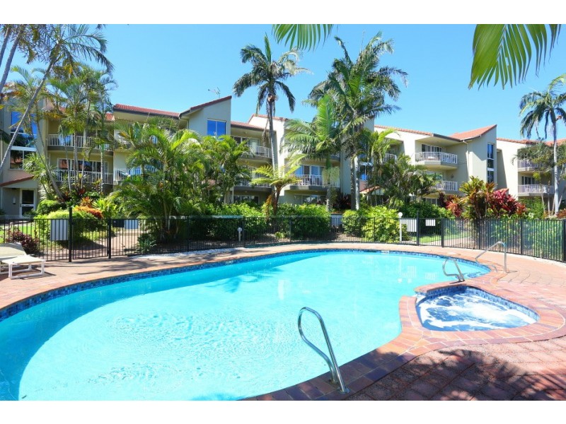 11/22 Jennifer Avenue, Runaway Bay QLD 4216