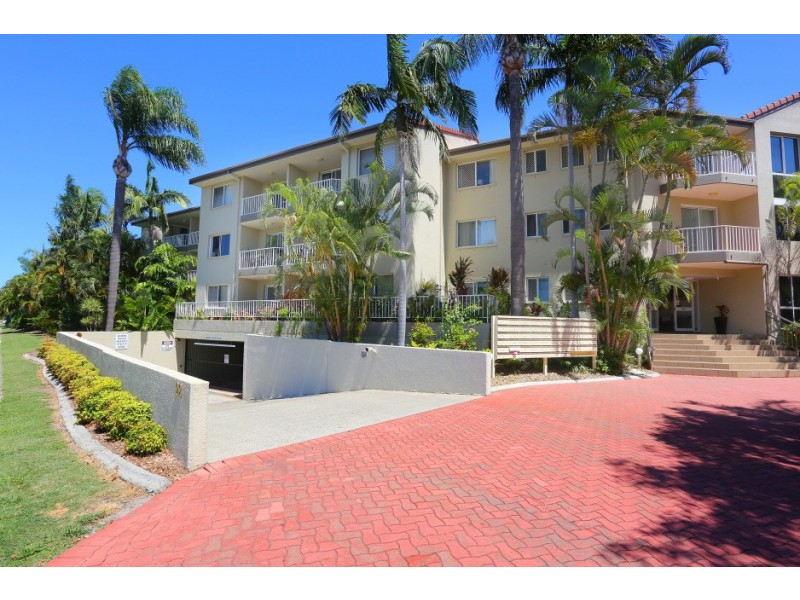 11/22 Jennifer Avenue, Runaway Bay QLD 4216