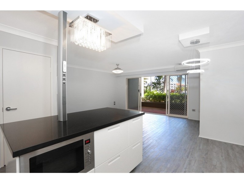 11/22 Jennifer Avenue, Runaway Bay QLD 4216