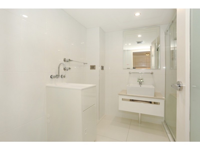 11/22 Jennifer Avenue, Runaway Bay QLD 4216