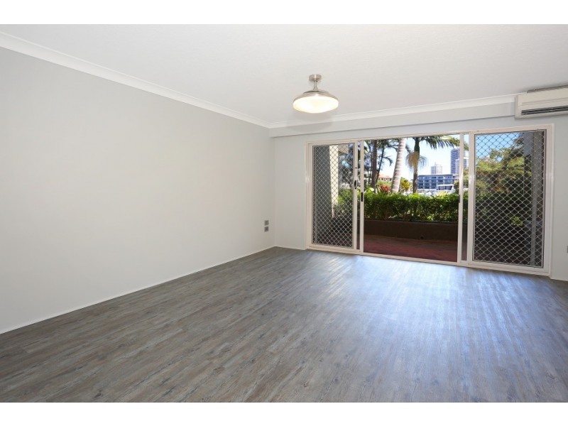11/22 Jennifer Avenue, Runaway Bay QLD 4216
