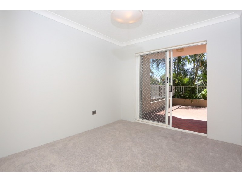 11/22 Jennifer Avenue, Runaway Bay QLD 4216
