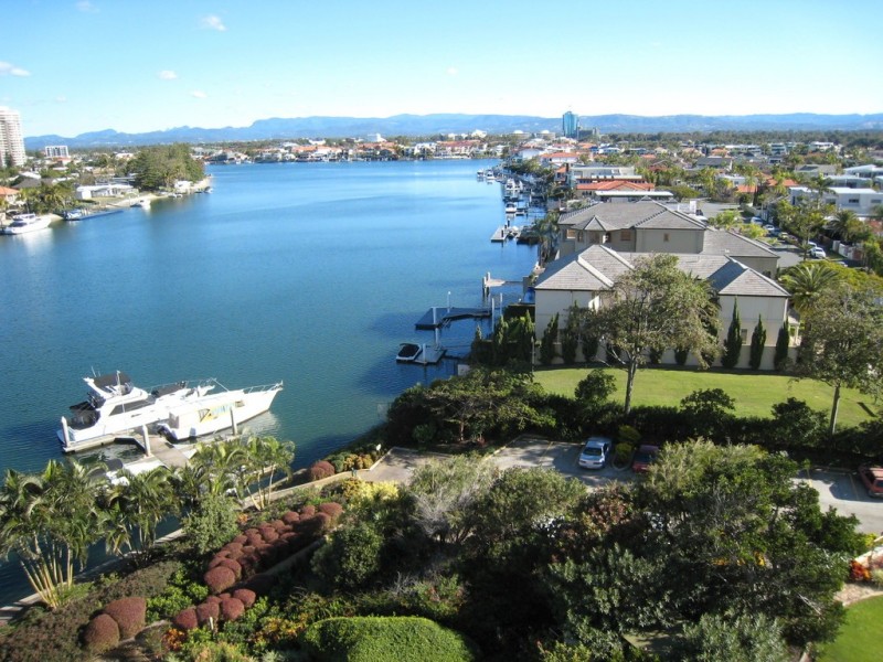 20/2 ‘Atlantis West’ Admiralty Drive, Paradise Waters QLD 4217